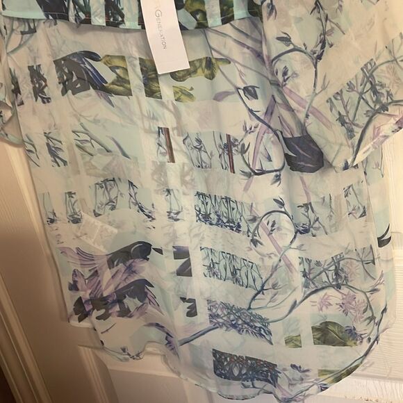 BCBGenerationFloral Sheer  Blouse  NWT  Small - Picture 3 of 11